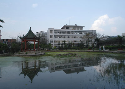 公辦的學校
