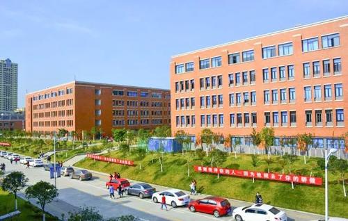 成都技校排名前十名的有哪些學(xué)校