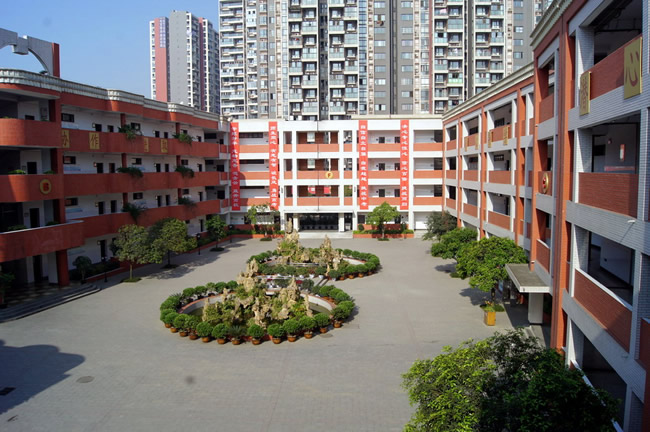 成都市第三十七中學(xué)校怎么樣、好不好？