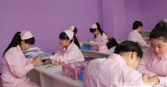  四川省女生讀醫(yī)學(xué)美容專業(yè)好嗎？好就業(yè)嗎