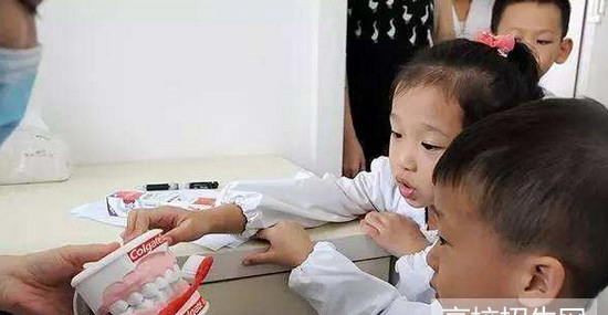  四川省口腔專業(yè)學校排名