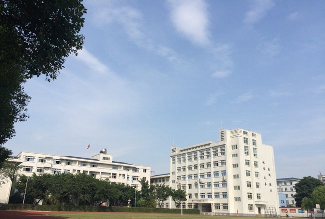 四川理工技師學院教學樓和實驗樓