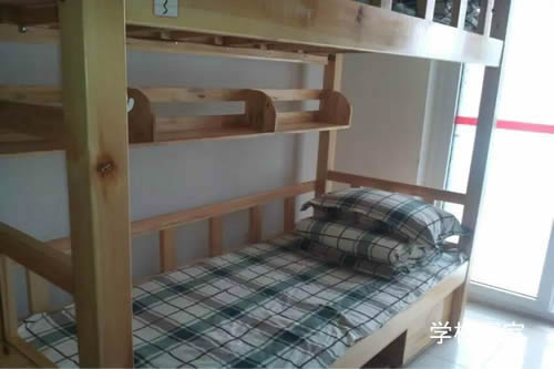 成都機(jī)電工程學(xué)校寢室照片、圖片