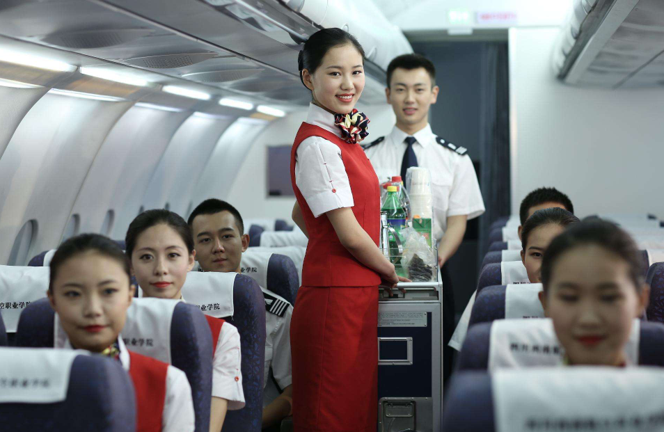 西南航空專修學(xué)校學(xué)費(fèi)多少錢