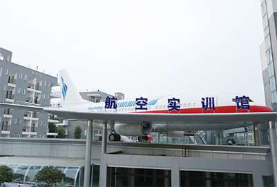  成都機電工程學校好不好、校風好嗎？