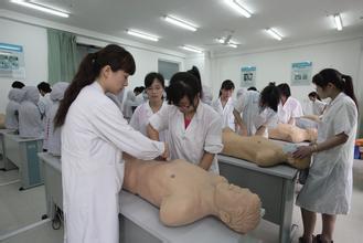 重慶市鐵路衛(wèi)校助產專業(yè)怎么樣,川大衛(wèi)校