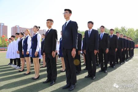 貴州高鐵上救助病人獲乘客點贊,貴陽鐵路技術(shù)學校
