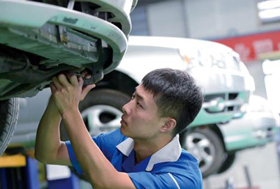 重慶汽修學校汽：車檢測與維修專業(yè)好不好?