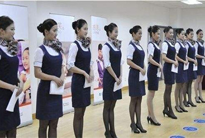 成都哪所學校高鐵乘務專業(yè)好?