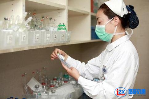 成都哪家學校的高級護理專業(yè)好