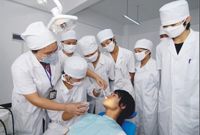 問：重慶衛(wèi)生學(xué)?？谇恍迯?fù)專業(yè)學(xué)什么?怎么樣