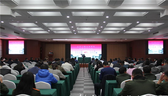山東公路技師學院成立校企合作理事會