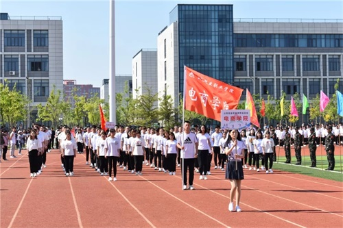 2020年山東鋁業(yè)職業(yè)學(xué)院中職部春季運(yùn)動會拉開帷幕
