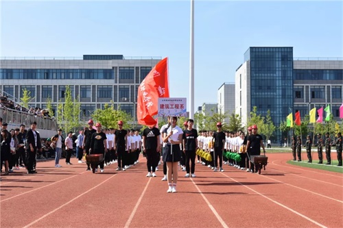 2020年山東鋁業(yè)職業(yè)學(xué)院中職部春季運(yùn)動會拉開帷幕