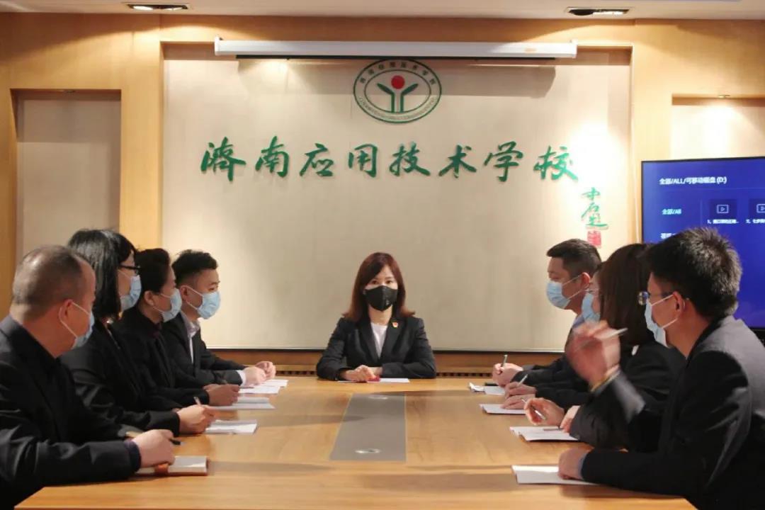 濟(jì)南應(yīng)用技術(shù)職業(yè)中等專業(yè)學(xué)校迎接開(kāi)學(xué)核驗(yàn)