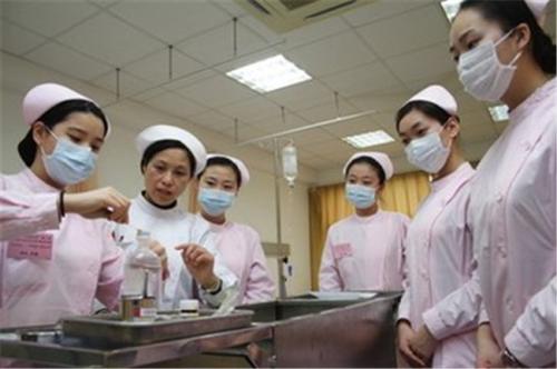 護理學專業(yè) (專科類 ),成都紅十字會衛(wèi)校