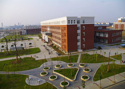 公辦學校