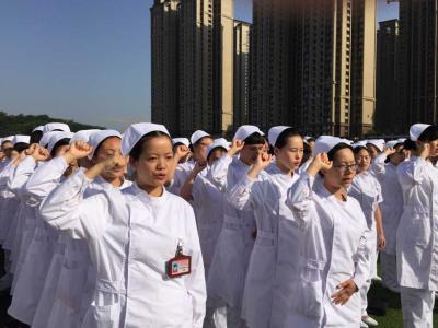 成都護理專業(yè)就業(yè)發(fā)展情況怎樣,成都衛(wèi)校學校