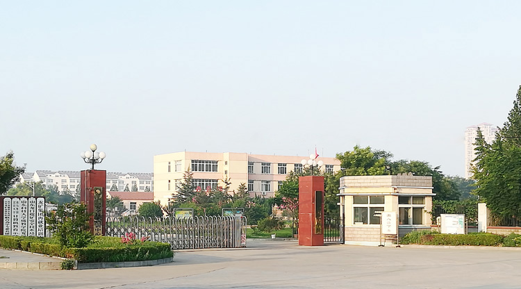 山東龍口礦業(yè)集團(tuán)高級(jí)技工學(xué)校是軍事化管理模式嗎？