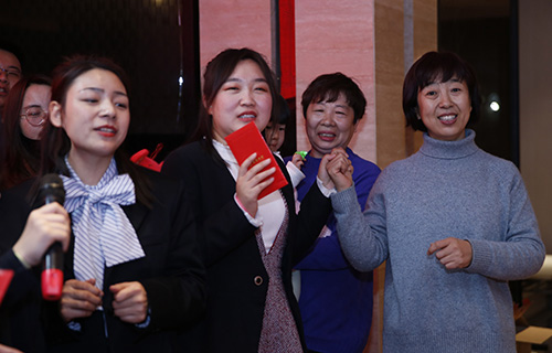只爭朝夕，不負(fù)韶華——?jiǎng)?chuàng)元教育集團(tuán)2020年年會(huì)回顧