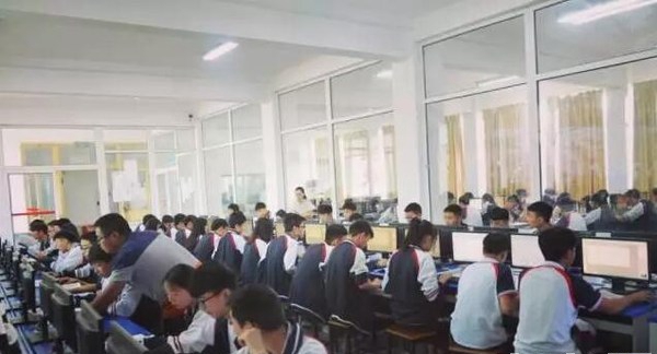 成都技師學(xué)院南校區(qū)計算機應(yīng)用與維修專業(yè)