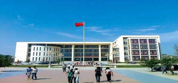 濰坊醫(yī)藥職業(yè)中等專業(yè)學(xué)?！叭B讀”大專班值得報(bào)考嗎？