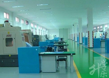 雅安航空工業(yè)聯(lián)合技工學校