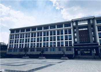 昆明南方進修學院2018年五年制大專報名咨詢