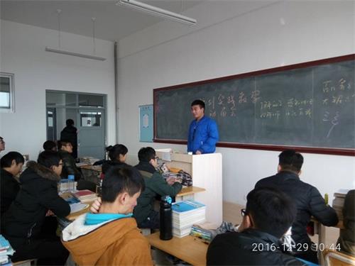 泰安技師學院都面向哪些學生招生？