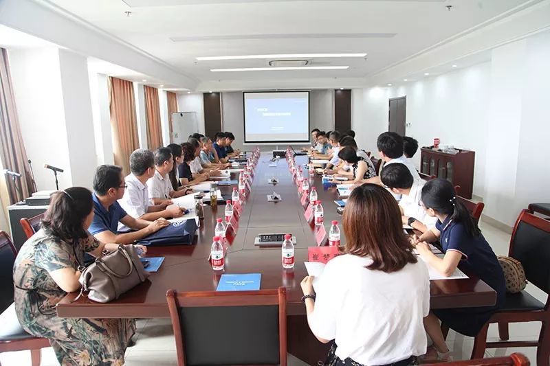 山東公路技師學院院長張煥軍一行赴青州耐威智能航空園考察交流