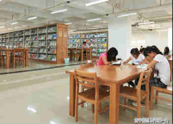 2024年昆明冶金高等專科學?？诒绾? /></center><br />
咨詢電話：159 6953 5335<br />
 
<div>
	昆明冶金高等專科學校2020年五年制招生信息 學校積極服務社會、服務企業(yè)，不斷深化產(chǎn)教融合，著力提升支持產(chǎn)業(yè)發(fā)展的服務能力，深化人才培養(yǎng)模式改革，</div>
<div>
	<table>
		<tbody>
			<tr>
				<td>
					<div>
						昆明冶金高等?？茖W校2020年五年制招生信息</div>
					<div>
						<img alt=