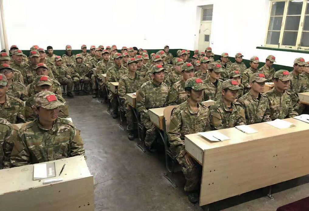 揮灑青春汗水，綻放軍人風貌——記山東冶金技師學院軍校職教學院訓練風采