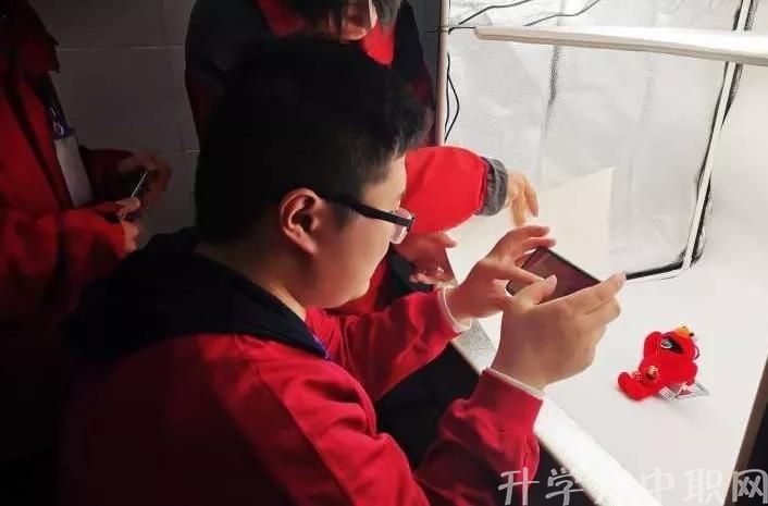 成都市現(xiàn)代職業(yè)技術學校