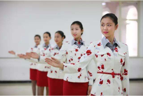  貴陽鐵路航空職業(yè)技術(shù)學(xué)校高速鐵路客運(yùn)乘務(wù)專業(yè)招生要求_報(bào)名入口