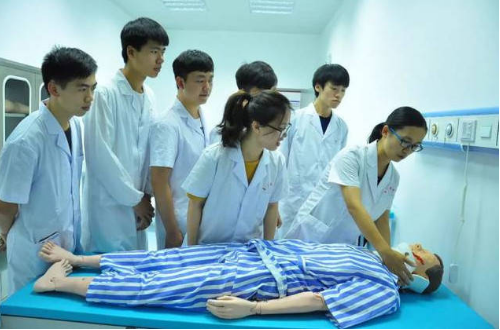  貴州省貴陽(yáng)市護(hù)士學(xué)校臨床醫(yī)學(xué)專業(yè)課程內(nèi)容有哪些？