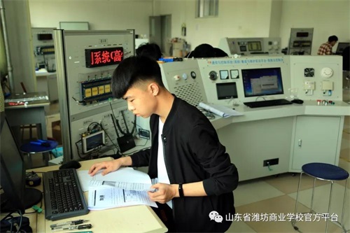 全國冠軍奪首金，山東省濰坊商業(yè)學(xué)校高鐵厲害啦！