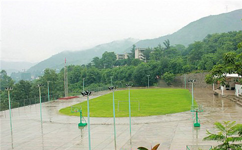 攀枝花市華森職業(yè)學校管理如何_就業(yè)保障