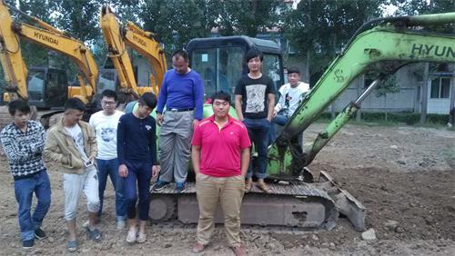 德州挖掘機(jī)培訓(xùn)學(xué)校的挖掘機(jī)專業(yè)怎么樣？
