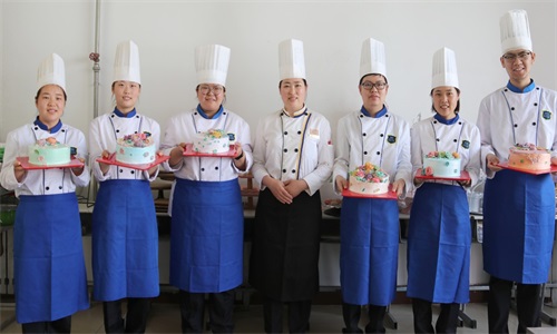 學(xué)做精品蛋糕 就來山東藍(lán)海職業(yè)學(xué)校！