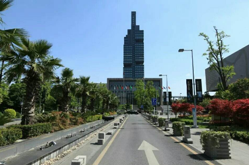  貴鋁職業(yè)技術(shù)學校—貴州鋁廠職業(yè)教育學院簡介