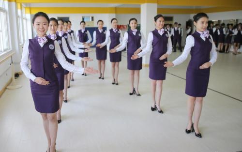 行政支部召開(kāi)“不忘初心，牢記使命”主題教育集中學(xué)習(xí)會(huì)