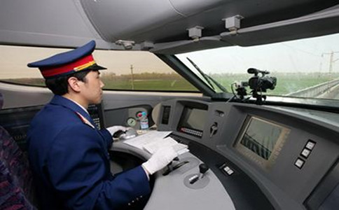 鐵道機(jī)車車輛運(yùn)用與檢修專業(yè)是什么專業(yè)？