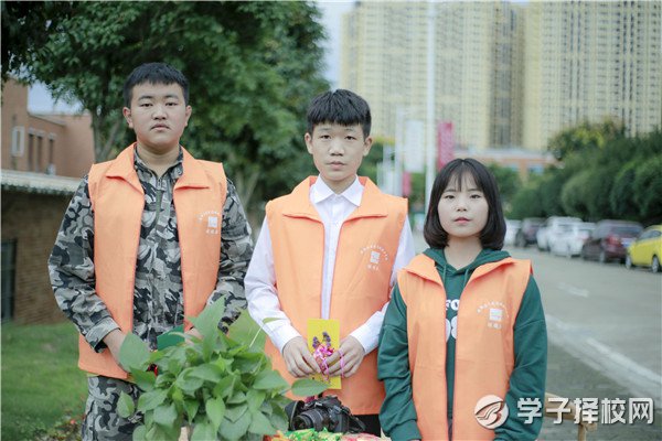 2019在洋溢著豐收喜悅的金秋九月，共同迎來(lái)了第三十五個(gè)教師節(jié)