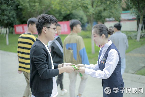 2019在洋溢著豐收喜悅的金秋九月，共同迎來(lái)了第三十五個(gè)教師節(jié)