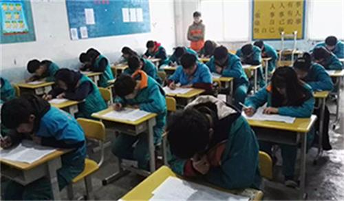 青島廣播電視中專初中上可以報(bào)名嗎？學(xué)校怎么樣？