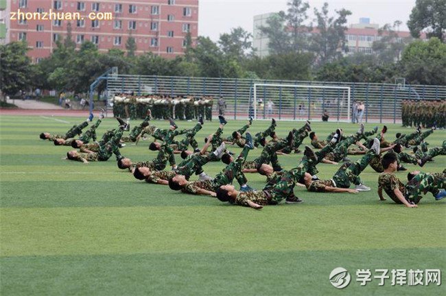  成都鐵路工程學校環(huán)境好不好？