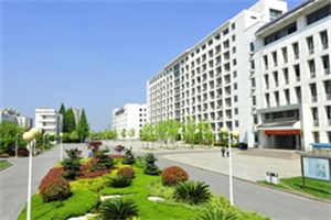 山東哪所學(xué)校開設(shè)了航空專業(yè)？