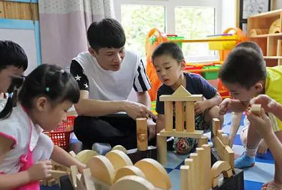 男生從重慶幼師學校畢業(yè)從事幼師優(yōu)勢