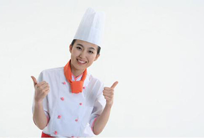 想要學(xué)廚師，成都哪所廚師專業(yè)學(xué)校好?