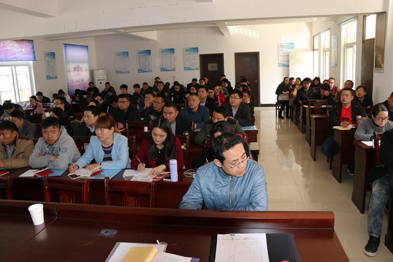 2021年入黨積極分子兩學一做思想?yún)R報最新